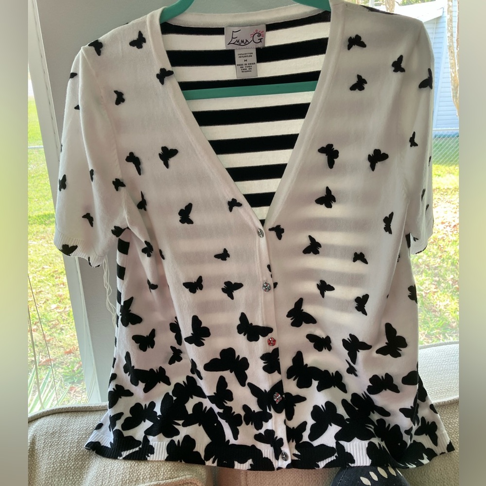 Emma G Butterfly and stripe Print Cardigan light sweater size Women’s medium